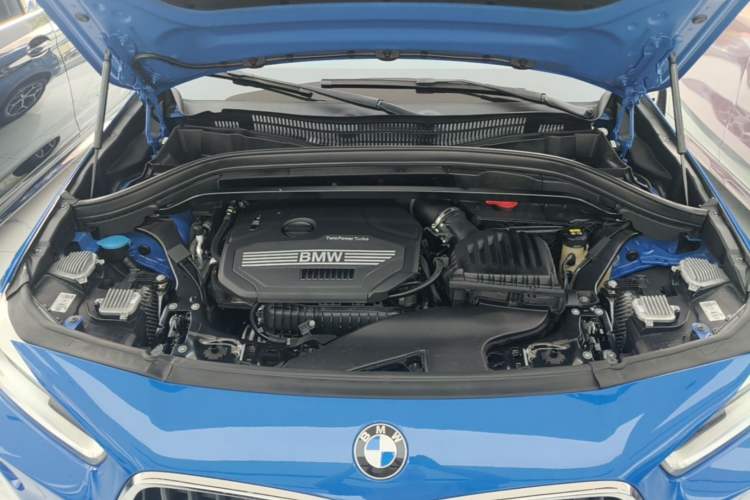 Used BMW X2 2019 sDrive20i M Sport Package China VI Emission Standard Engine Bay