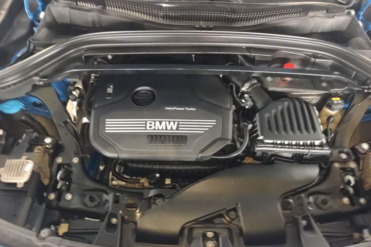 Used BMW X2 2019 sDrive20i M Sport Package China VI Emission Standard Engine Bay
