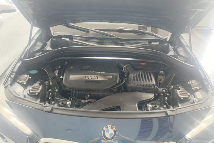 Used BMW X2 2019 sDrive20i M Sport Package China VI Emission Standard Engine Bay