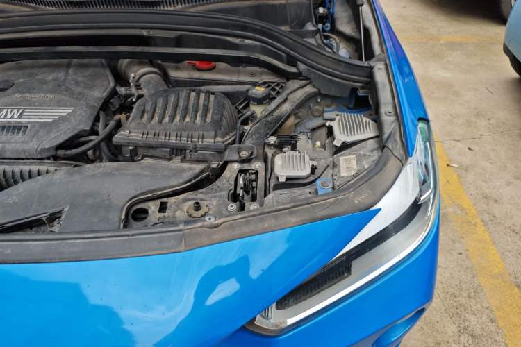 Used BMW X2 2019 sDrive20i M Sport Package China VI Emission Standard Engine Bay Left