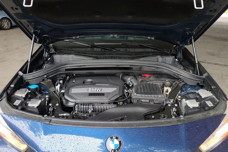 Used BMW X2 2019 sDrive20i M Sport Package China VI Emission Standard Engine Bay