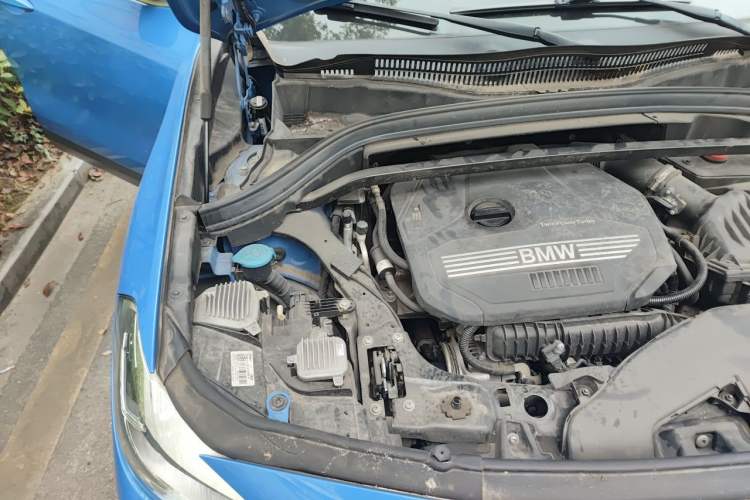 Used BMW X2 2019 sDrive20i M Sport Package China VI Emission Standard Engine Bay Right