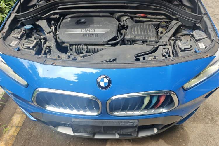 Used BMW X2 2019 sDrive20i M Sport Package China VI Emission Standard Engine Bay
