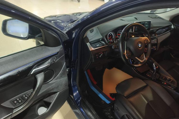 Used BMW X2 2019 sDrive20i M Sport Package China VI Emission Standard Interior 3