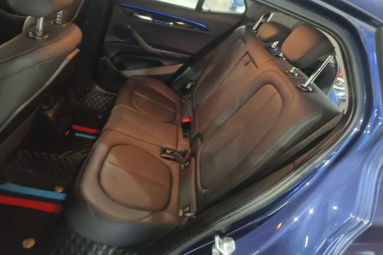 Used BMW X2 2019 sDrive20i M Sport Package China VI Emission Standard Interior 4