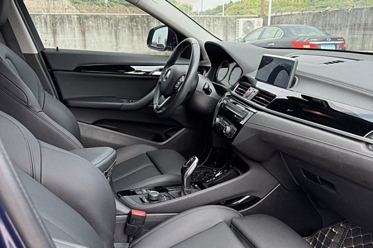 Used BMW X2 2019 sDrive20i M Sport Package China VI Emission Standard Interior 6