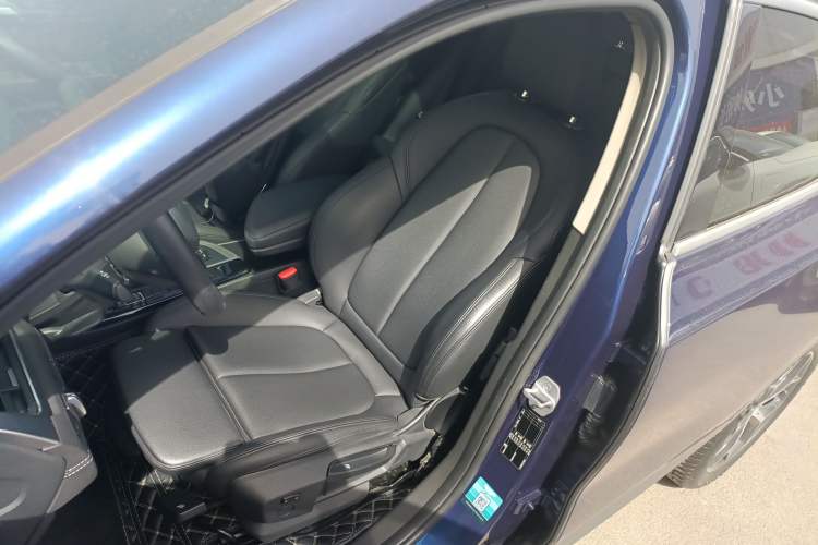 Used BMW X2 2019 sDrive20i M Sport Package China VI Emission Standard Left Front Seat