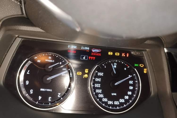Used BMW X2 2019 sDrive20i M Sport Package China VI Emission Standard Odometer Close Up