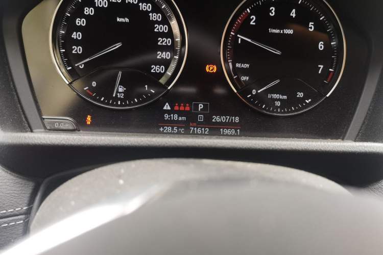 Used BMW X2 2019 sDrive20i M Sport Package China VI Emission Standard Odometer Close Up
