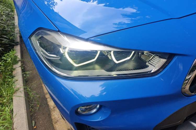Used BMW X2 2019 sDrive20i M Sport Package China VI Emission Standard Right Front Headlight