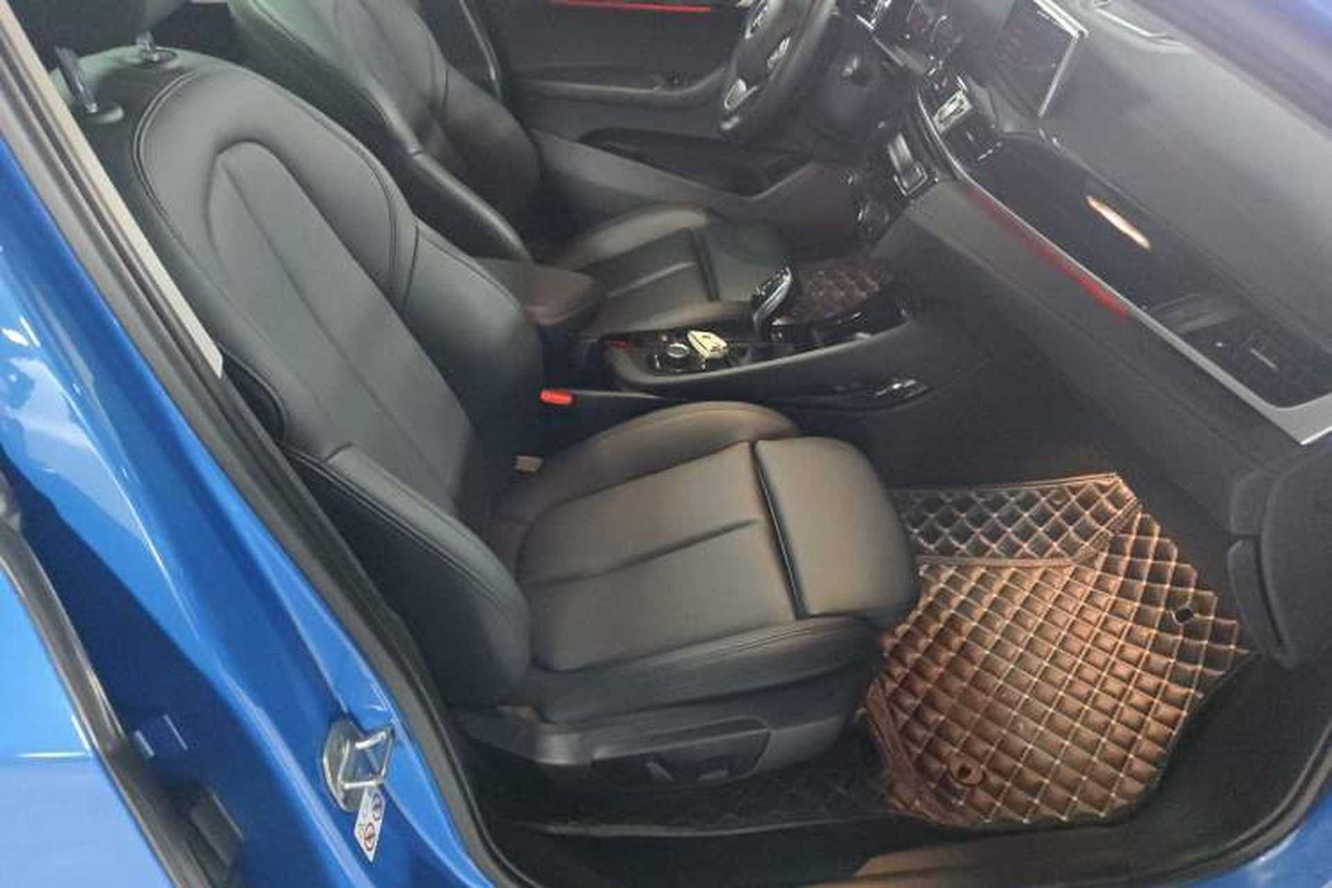 Used BMW X2 2019 sDrive25i Leading Edition M Sport Package China VI Right Front Seat