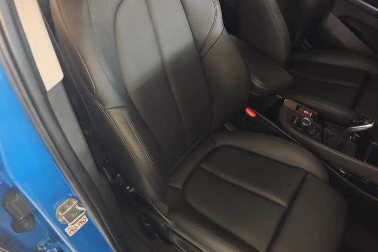 Used BMW X2 2019 sDrive20i M Sport Package China VI Emission Standard Right Front Seat