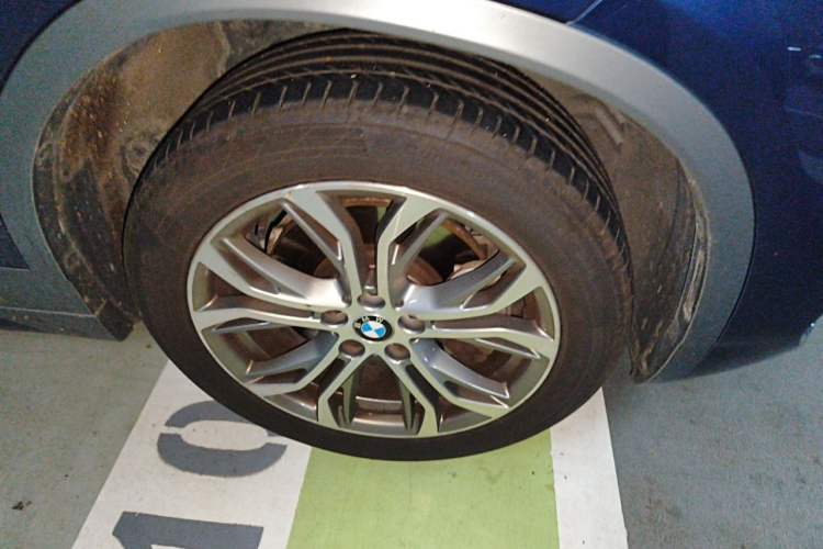 Used BMW X2 2019 sDrive25i Leading Edition M Sport Package China VI Right Front Wheel Hub