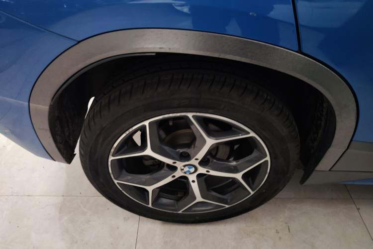Used BMW X2 2019 sDrive20i M Sport Package China VI Emission Standard Right Rear Wheel Hub