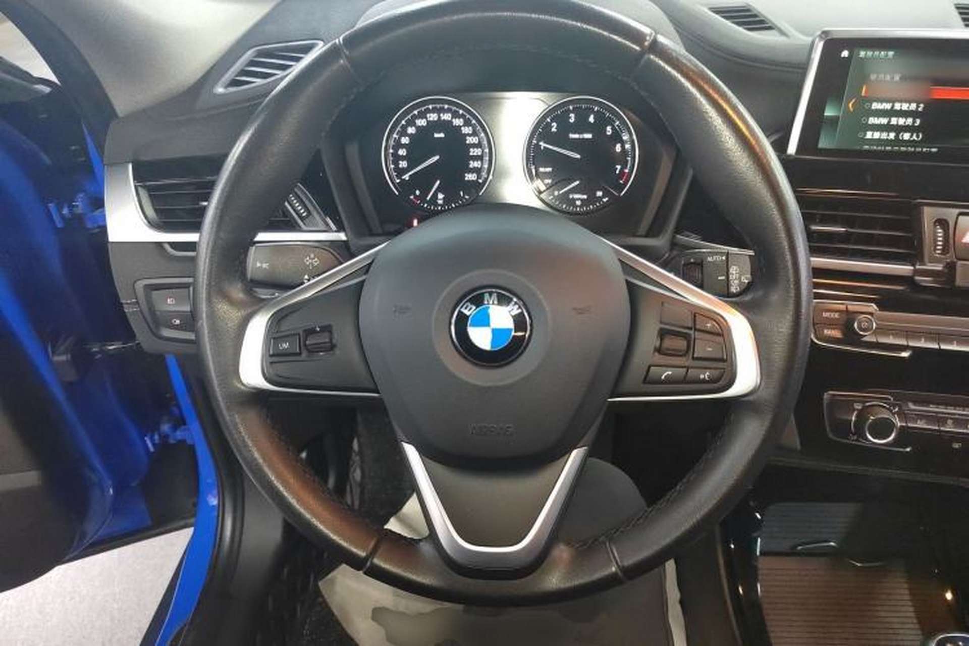 Used BMW X2 2019 sDrive20i M Sport Package China VI Emission Standard Steering Wheel