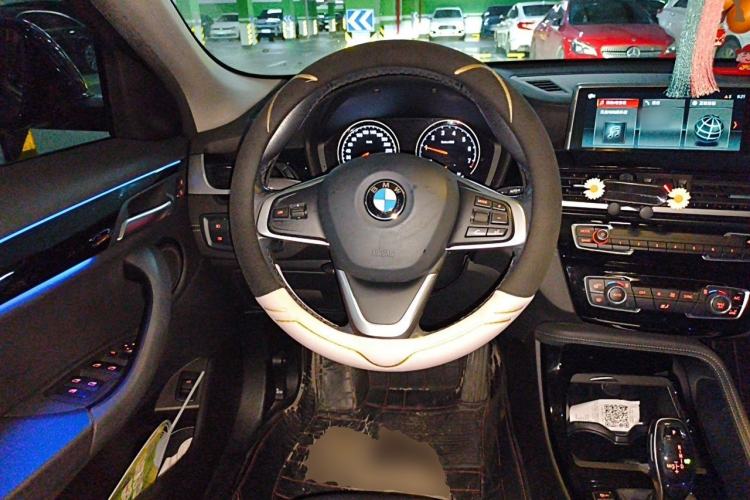 Used BMW X2 2019 sDrive25i Leading Edition M Sport Package China VI Steering Wheel