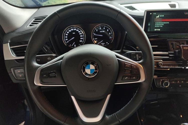 Used BMW X2 2019 sDrive20i M Sport Package China VI Emission Standard Steering Wheel