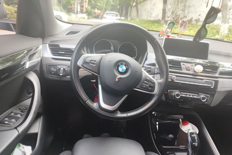 Used BMW X2 2019 sDrive20i M Sport Package China VI Emission Standard Steering Wheel