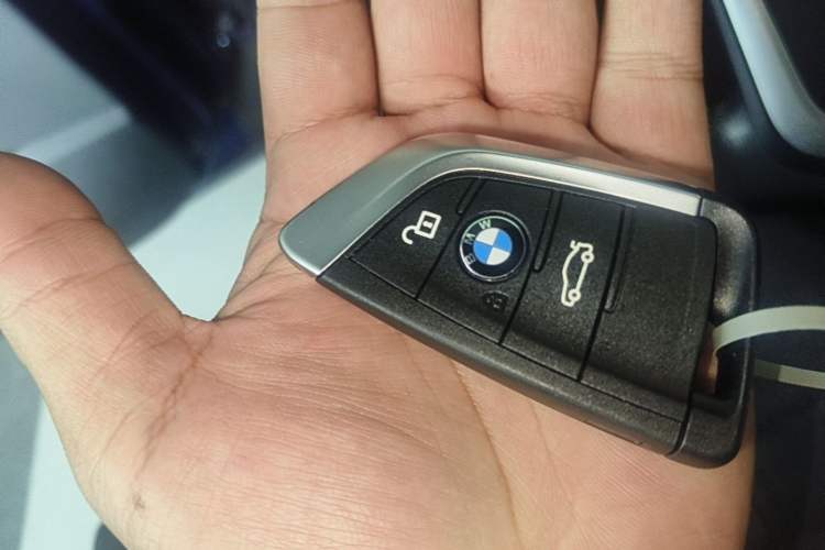 Used BMW X2 2019 sDrive20i M Sport Package China VI Emission Standard Vehicle Key