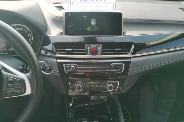 Used BMW X2 2019 sDrive20i M Sport Package China VI Emission Standard Audio And AC Panel