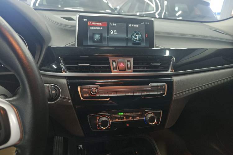Used BMW X2 2019 sDrive20i M Sport Package China VI Emission Standard Audio And AC Panel