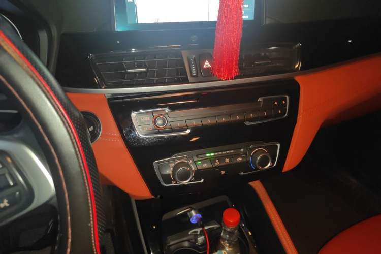 Used BMW X2 2019 sDrive20i M Sport Package China VI Emission Standard Audio And AC Panel