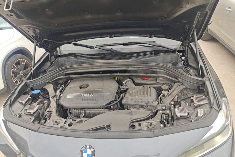 Used BMW X2 2019 sDrive20i M Sport Package China VI Emission Standard Engine Bay