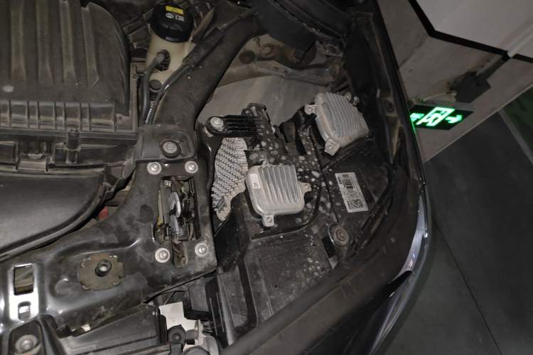 Used BMW X2 2019 sDrive25i Leading Edition M Sport Package China VI Engine Bay Left