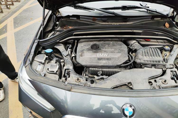 Used BMW X2 2019 sDrive20i M Sport Package China VI Emission Standard Engine Bay Right