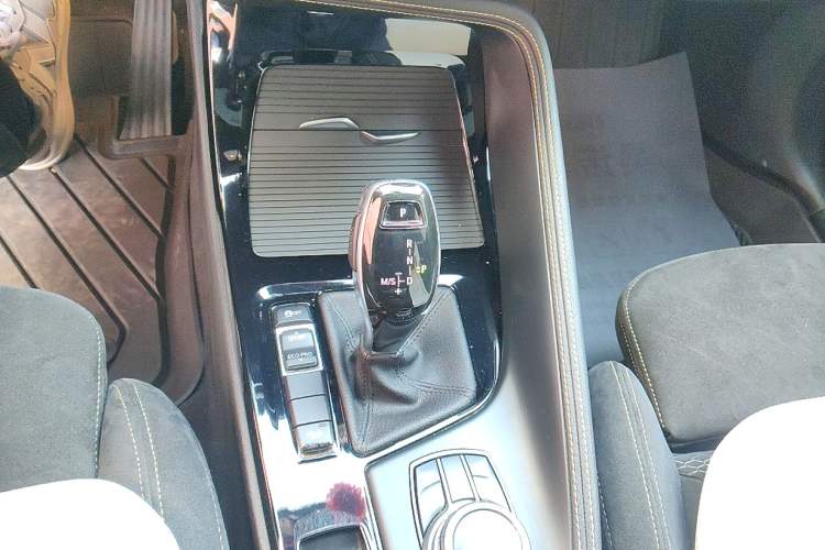 Used BMW X2 2019 xDrive25i M Sport Package China VI Gear Lever