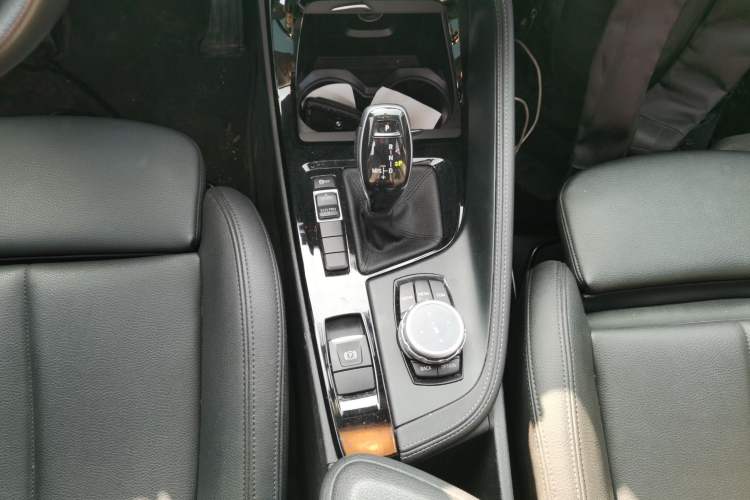 Used BMW X2 2019 sDrive20i M Sport Package China VI Emission Standard Gear Lever