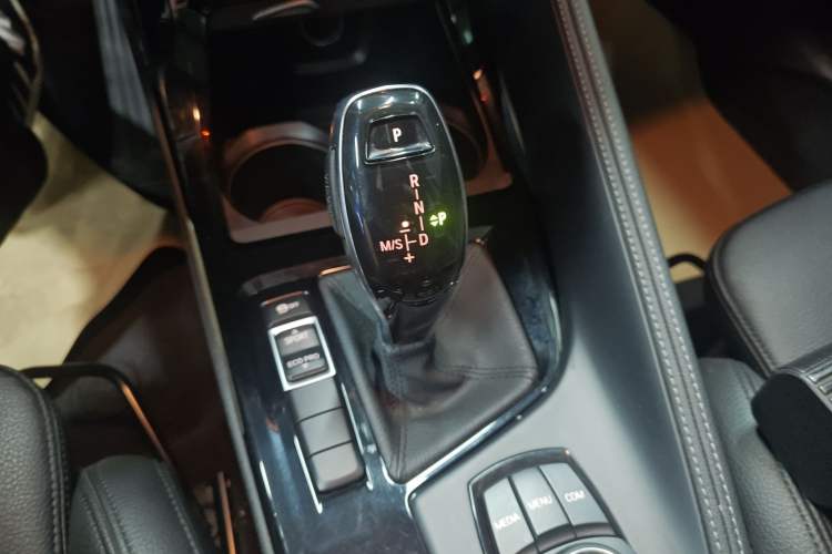 Used BMW X2 2019 sDrive20i M Sport Package China VI Emission Standard Gear Lever