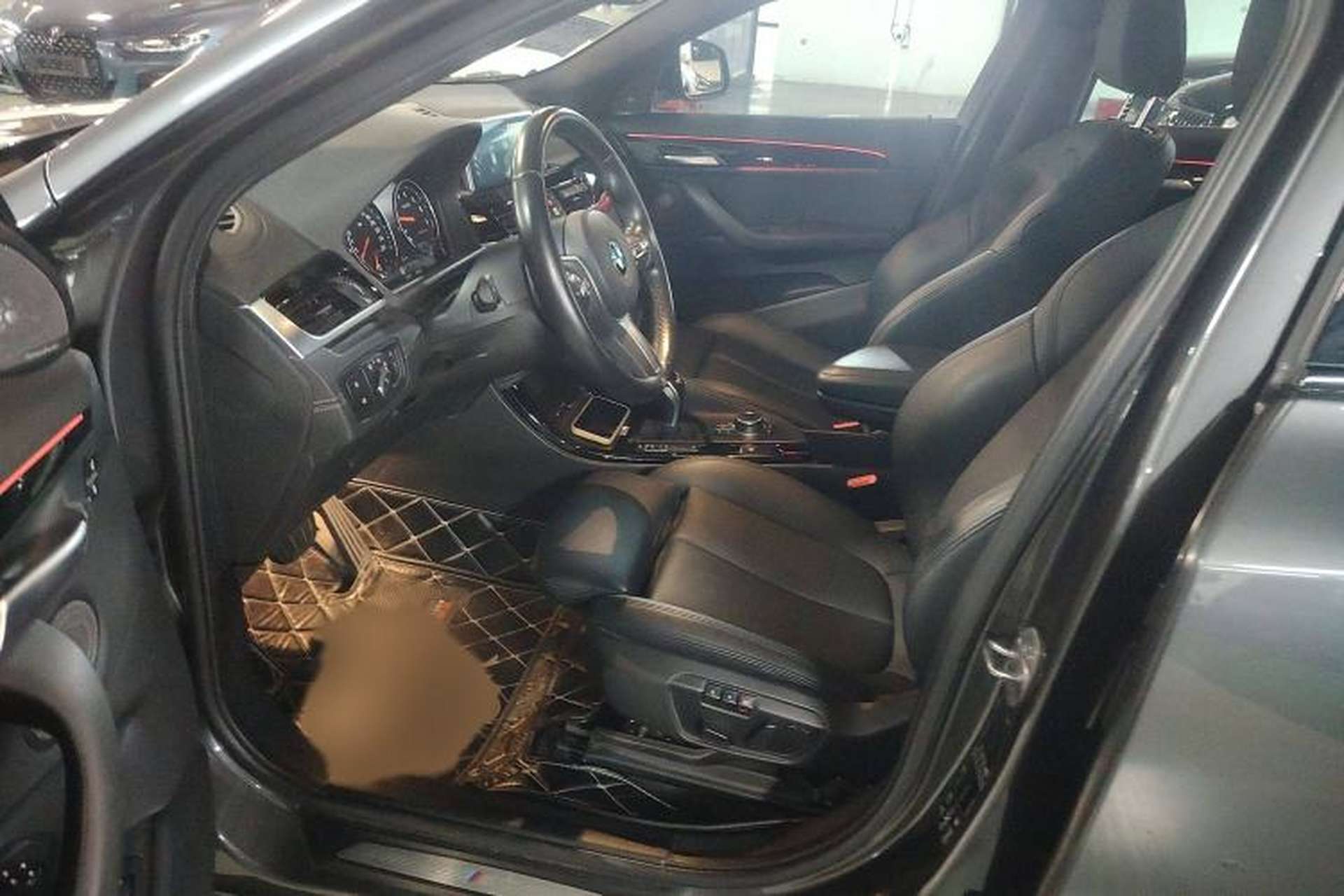 Used BMW X2 2019 xDrive25i M Sport Package China VI Left Front Seat