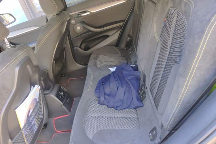 Used BMW X2 2019 xDrive25i M Sport Package China VI Left Rear Seat