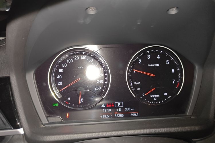 Used BMW X2 2019 sDrive25i Leading Edition M Sport Package China VI Odometer Close Up