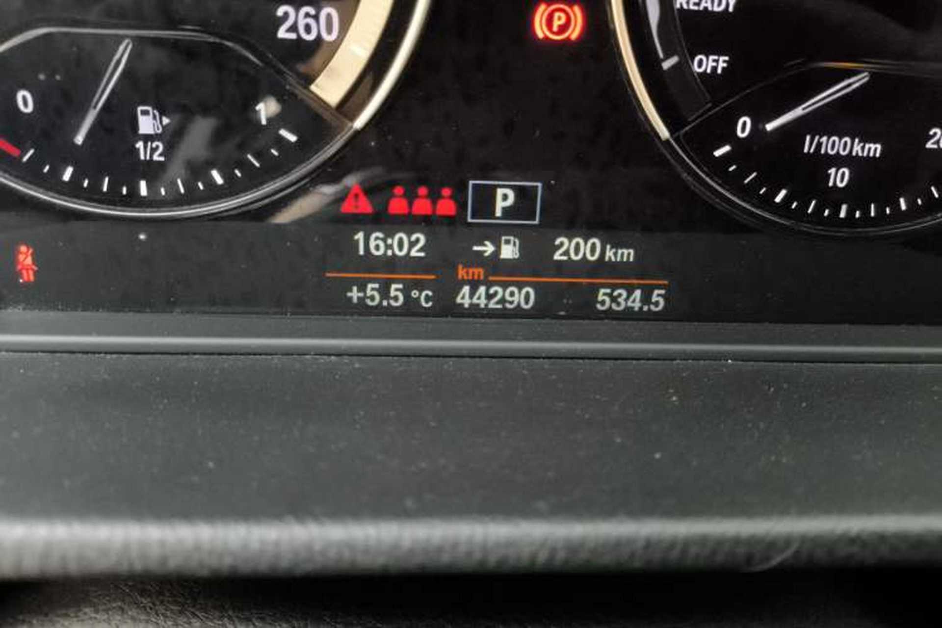Used BMW X2 2019 sDrive20i M Sport Package China VI Emission Standard Odometer Close Up
