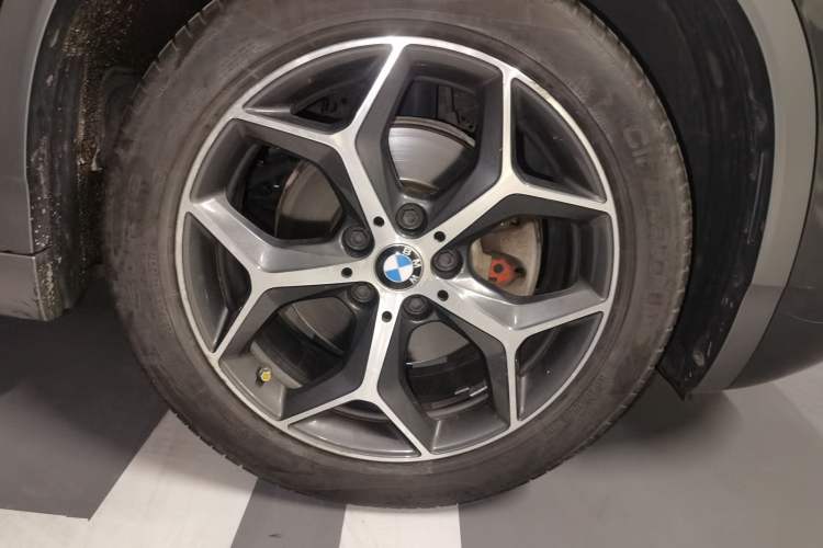 Used BMW X2 2019 sDrive20i M Sport Package China VI Emission Standard Right Front Wheel Hub