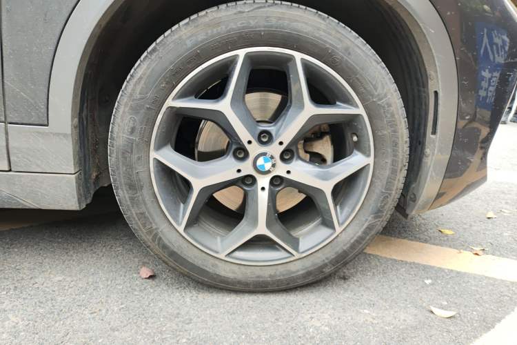Used BMW X2 2019 sDrive20i M Sport Package China VI Emission Standard Right Front Wheel Hub