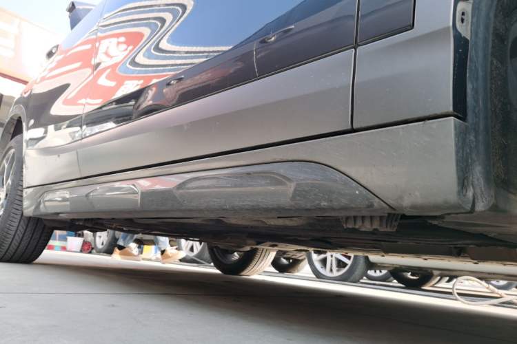 Used BMW X2 2019 sDrive20i M Sport Package China VI Emission Standard Right Side Sill