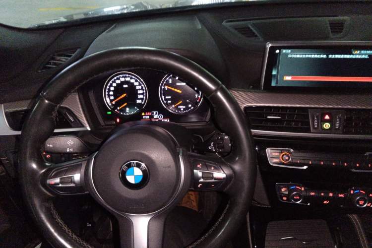 Used BMW X2 2019 sDrive25i Luxury M Sport Package China VI Emission Standard Steering Wheel