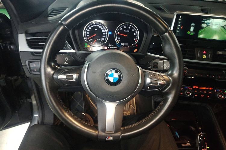Used BMW X2 2019 xDrive25i M Sport Package China VI Steering Wheel