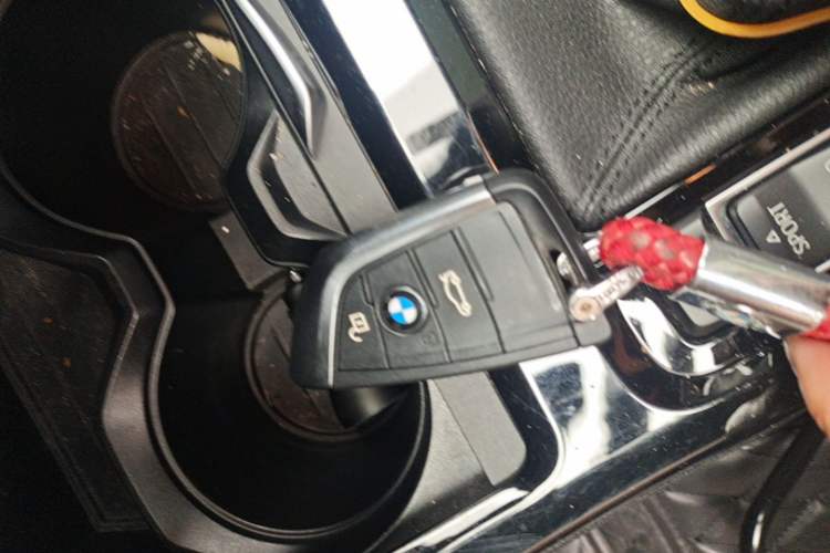 Used BMW X2 2019 sDrive20i M Sport Package China VI Emission Standard Vehicle Key