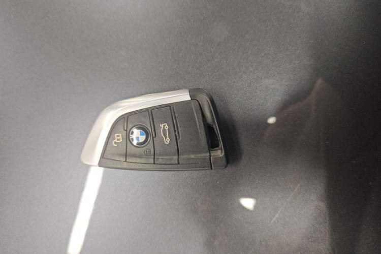 Used BMW X2 2019 sDrive20i M Sport Package China VI Emission Standard Vehicle Key
