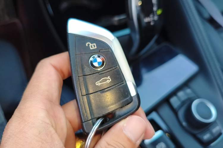 Used BMW X2 2019 sDrive20i M Sport Package China VI Emission Standard Vehicle Key