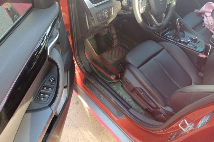 Used BMW X2 2019 sDrive20i M Sport Package China VI Emission Standard Driver Seat