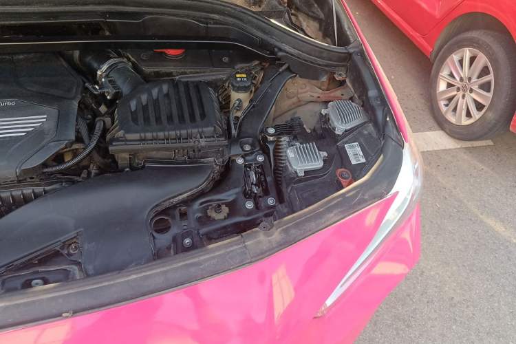 Used BMW X2 2019 sDrive20i M Sport Package China VI Emission Standard Engine Bay Left