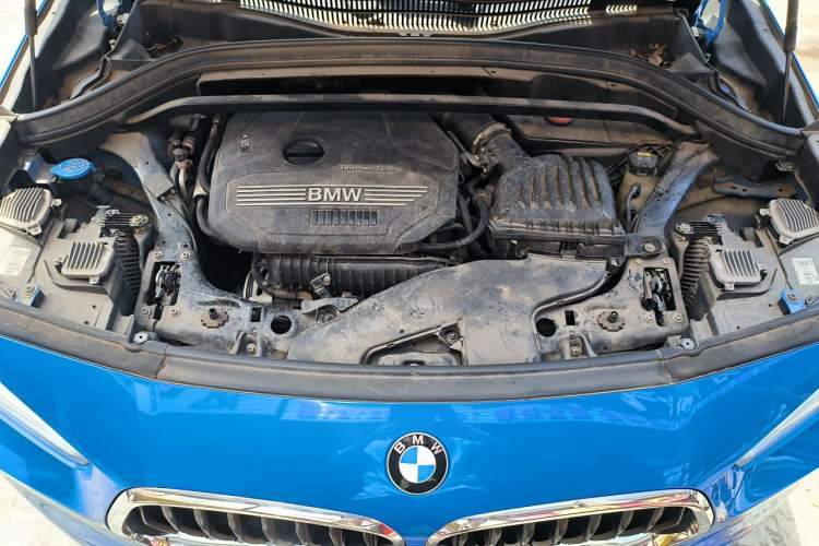 Used BMW X2 2019 sDrive20i M Sport Package China VI Emission Standard Engine Bay