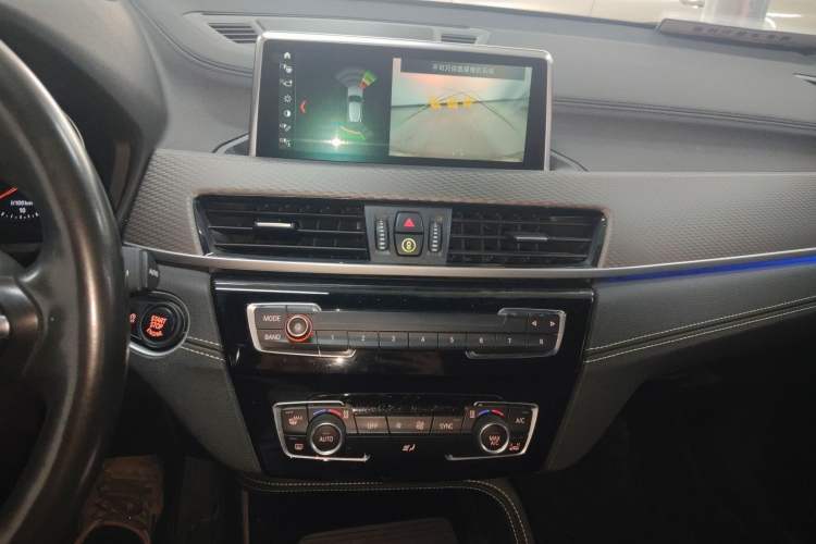 Used BMW X2 2019 sDrive25i Luxury M Sport Package China VI Emission Standard Audio And AC Panel