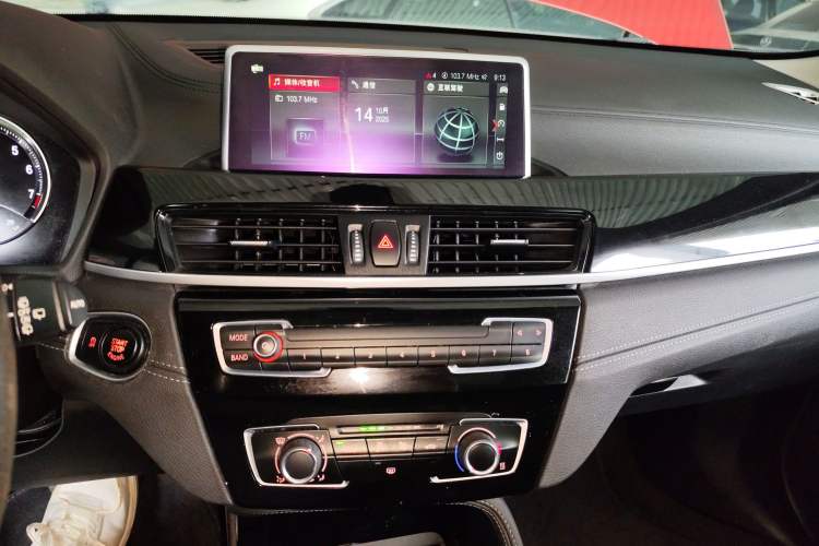 Used BMW X2 2019 sDrive20i M Sport Package China VI Emission Standard Audio And AC Panel