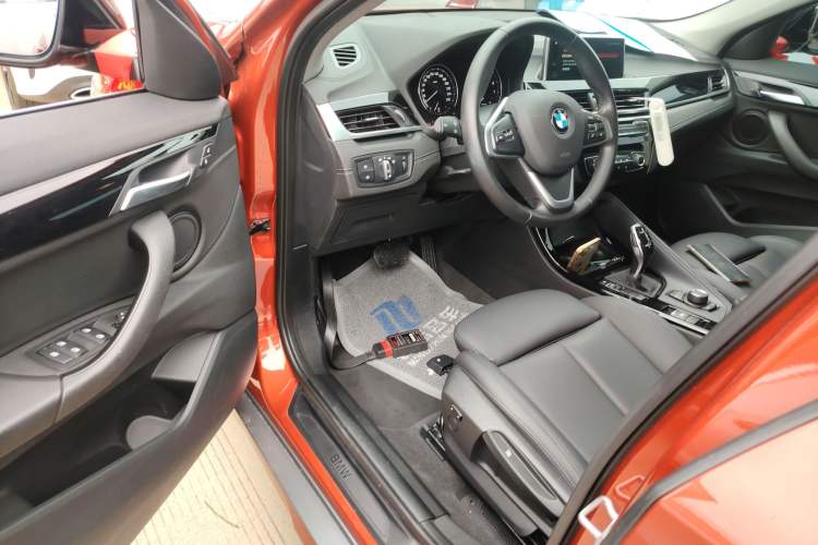 Used BMW X2 2019 sDrive20i M Sport Package China VI Emission Standard Driver Seat